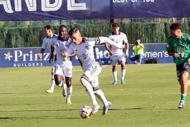 Callejón cuelga las botas salvando al Marbella