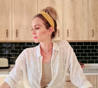 La impresionante casa de Kira Miró y Salva Reina en pleno centro de Madrid: vanguardista y con chimenea eléctrica