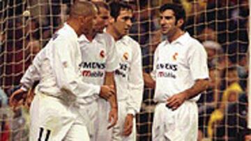 <b>FELICIDAD</B>. Ronaldo, Zidane, Raúl y Figo celebran el último gol madridista, conseguido por el francés.
