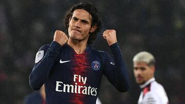 Cavani celebra un gol con el PSG.