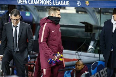 Jordi Alba and Barcelona still "very far apart" on new deal