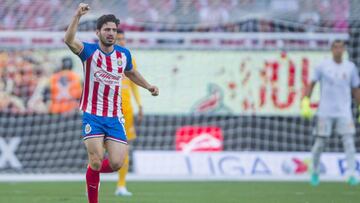 Antonio Briseño, Chivas