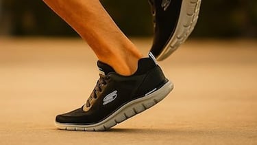 Los usuarios de Amazon recomiendan estas zapatillas de Skechers para andar: “Una vez que las pruebas, repites”