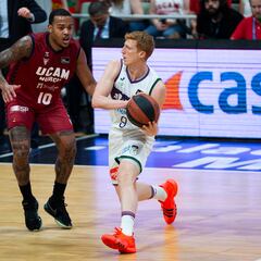 Resumen del UCAM Murcia vs Unicaja de Málaga , semifinales de la Liga Endesa