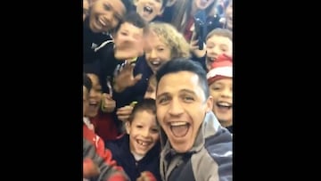 Alexis Sanchez gets the young Arsenal fans excited with selfie