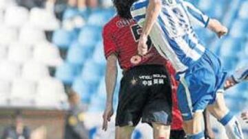 <b>ESTRENO GOLEADOR. </b>Alberto Lopo marcó en el minuto 92 su primer gol con la camiseta del Deportivo y dio la victoria a su equipo.