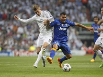 Tévez y Kroos.