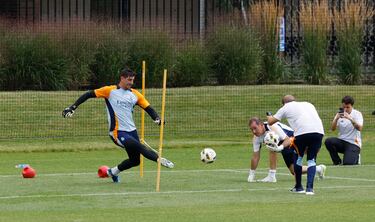 Thibaut Courtois durante la sesión de entrenamiento.