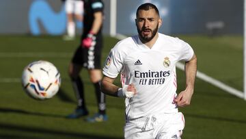 Karim Benzema esta temporada en un partido de LaLiga Santander con el Real Madrid.