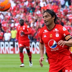 'Tecla' Farías: "No me dejaron terminar mi carrera en América"