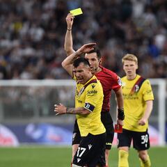 Medel lo hizo todo: figura y expulsión ante la Juventus