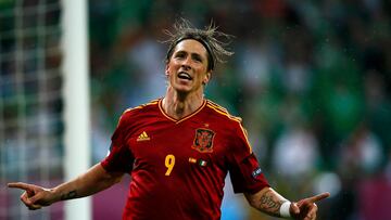 Spain's Fernando Torres celebrates after scoring a goal against Ireland during their Group C Euro 2012 soccer match at PGE Arena in Gdansk June 14, 2012.                      REUTERS/Kai Pfaffenbach (POLAND  - Tags: SPORT SOCCER)   
EUROCOPA 2012 POLONIA UCRANIA 
GRUPO C 
SELECCION ESPAÑOLA ESPAÑA - IRLANDA
GOL FERNANDO TORRES ALEGRIA
PUBLICADA 01/07/12 NA MA14 1COL