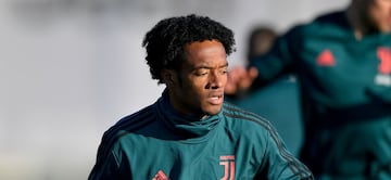 El de la Juventus es el colombiano que más gana en ese país. A la semana recibe más o menos 460 millones de pesos. Cuadrado renovó su contrato con el vigente campeón hasta 2022.