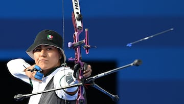 Mexico�s Alejandra Valencia competes during the archery women�s individual elimination round during the Paris 2024 Olympic Games at the Esplanade des Invalides in Paris on August 3, 2024. (Photo by Punit PARANJPE / AFP)