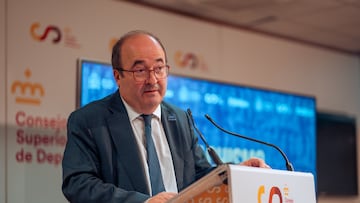 El ministro de Cultura y Deporte, Miquel Iceta, interviene durante el evento 'El machismo en el deporte'. en la sede del Consejo Superior de Deportes, a 24 de octubre de 2023, en Madrid (Espa?a).