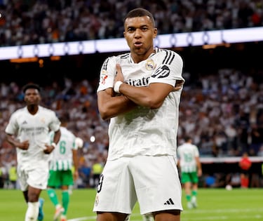 Ejecutó con tranquilidad a su derecha. No ajustó mucho el tiro pero engañó por completo a Rui Silva.