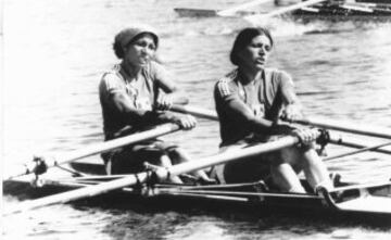 Posteriormente, en 1948 el manejo de la canoa también entró en los JJOO de Londres. Imagen de febrero de ese mismo año con la estadounidense Skiier Gretchen Frazer, ganadora de las Olimpiadas de Invierno.