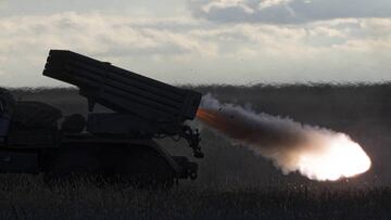 BAKHMUT, DONETSK OBLAST, UKRAINE - OCTOBER 28: Russian targets are hit by grad rockets of Grad Rocket Company of the 53rd Mechanized Brigade of the Ukrainian Military forces in Bakhmut, Donetsk Oblast, Ukraine on October 28, 2022. (Photo by Metin Aktas/Anadolu Agency via Getty Images)