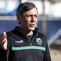 Otro técnico se va: Hugo Vilches dejó la banca de Temuco