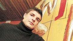 César invierte en pintura los beneficios del fútbol