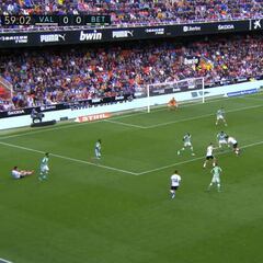 Marca poco pero cuando lo hace es un espectáculo: vean el golazo de Gameiro