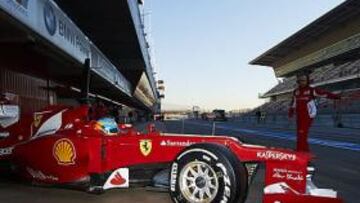 <b>NUEVAS PRUEBAS. </b>El F112 tendrá hoy a Massa como piloto, mientras que mañana es hora de Alonso.