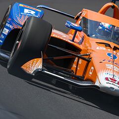 Dixon, primer líder de las 500 Millas de Indianápolis