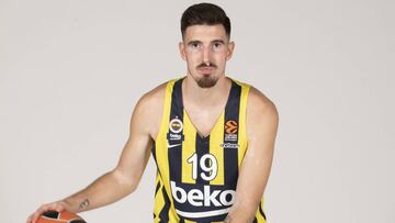ISTANBUL, TURKEY - SEPTEMBER 23: Nando De Colo, #19 poses during the Fenerbahce Beko Istanbul 2019/2020 Turkish Airlines EuroLeague Media Day at Ulker Sports Arena on September 23, 2019 in Istanbul, Turkey. (Photo by Gokhan Kilincer/Euroleague Basketball via Getty Images)