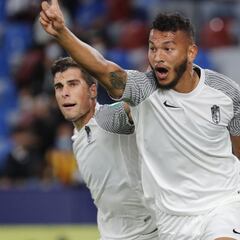 Luis Suárez vuelve al gol y Granada sale de zona de descenso