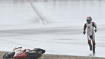 Tres banderas rojas y victoria de Arbolino tras ocho vueltas 