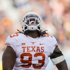 Why was former Texas star and top 2024 NFL Draft prospect T’Vondre Sweat arrested?