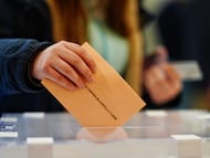 Castellanoleoneses votan en un colegio electoral, a 15 de marzo de 2026, en Valladolid, Castilla León (España). Los ciudadanos están convocados a las urnas en las elecciones autonómicas a las Cortes de Castilla y León de 2026 para elegir a los 82 procuradores que compondrán el parlamento autonómico.
15 MARZO 2026 ELECCIONES AUTONÓMICAS
Pablo Requejo
15/03/2026