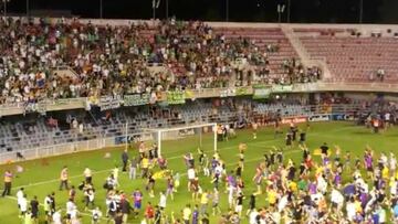 Barça fans taunt visiting Racing supporters after play-off win