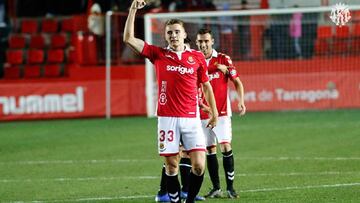 Salva Ferrer renueva con el Nástic.