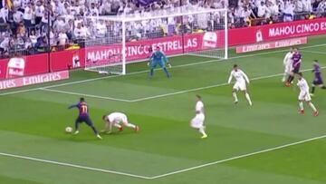 El triple regate de Dembélé a Carvajal que lo dejó en el piso