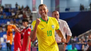 Selección de fútbol sala de Brasil, en Uzbekistán.