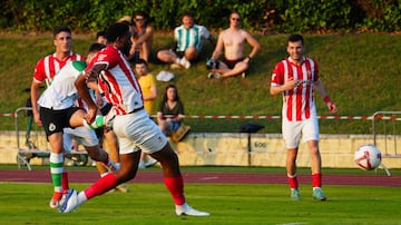 Neco Celorio cerró la pretemporada con un gran zurdazo.