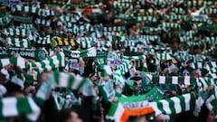 GLASGOW, SCOTLAND - SEPTEMBER 06: Fans of Celtic show their support prior to the UEFA Champions League group F match between Celtic FC and Real Madrid at Celtic Park Stadium on September 06, 2022 in Glasgow, Scotland. (Photo by Jan Kruger - UEFA/UEFA via Getty Images)