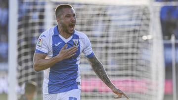 Guerrero celebrando un gol.