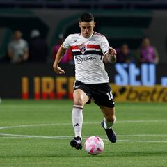 James Rodríguez, activo en empate de Sao Paulo