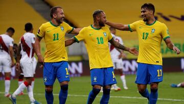 BRA01. RECIFE (BRASIL), 09/09/2021.- Neymar (c) de Brasil celebra un gol hoy, en un partido por las eliminatorias sudamericanas para el Mundial de Catar 2022 entre Brasil y Perú en la ciudad de Recife (Brasil). EFE/Antonio Lacerda