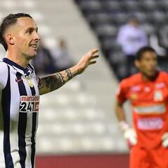 Lavandeira, emocionado: “Mi primer título, todo lo que me costó”