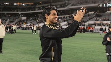 Doblete de Carlos Vela y LAFC vuelve a la senda del triunfo ante Houston Dynamo