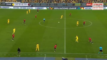 De la distancia entre defensa y medios a De Gea: la cadena de errores del gol que mató a España