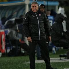 Octavio Zambrano deja de ser el técnico del Medellín