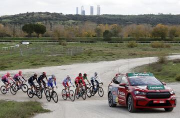 Roglic se corona campeón con Carapaz y Hugh Carthy en el podio