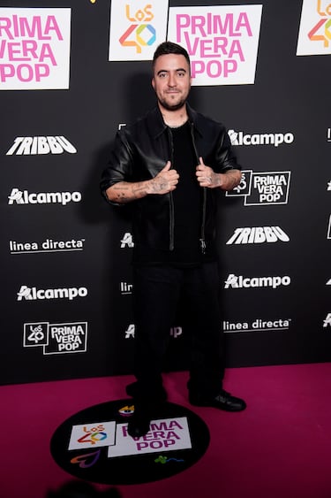 El cantante Beret posa en la alfombra roja de LOS40 Primavera Pop.
