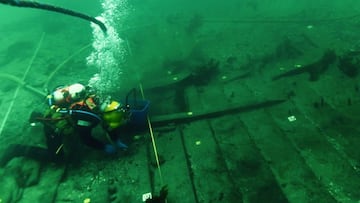 Archaeologists dive into a ship graveyard in Denmark: in the abyss they have found an unusual medieval freighter
