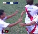 Perú amargó a Chile con este gol que dará la vuelta al mundo: pocas veces visto