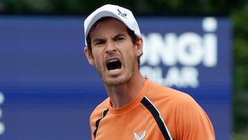 El tenista británico Andy Murray reacciona durante su partido ante Matteo Berrettini en el Masters 1.000 de Miami.